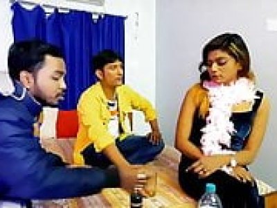 Ménage à trois Sexe en groupe par des Indiens
